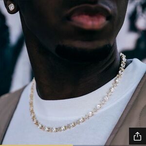 Elegant Gold and Silver Necklace